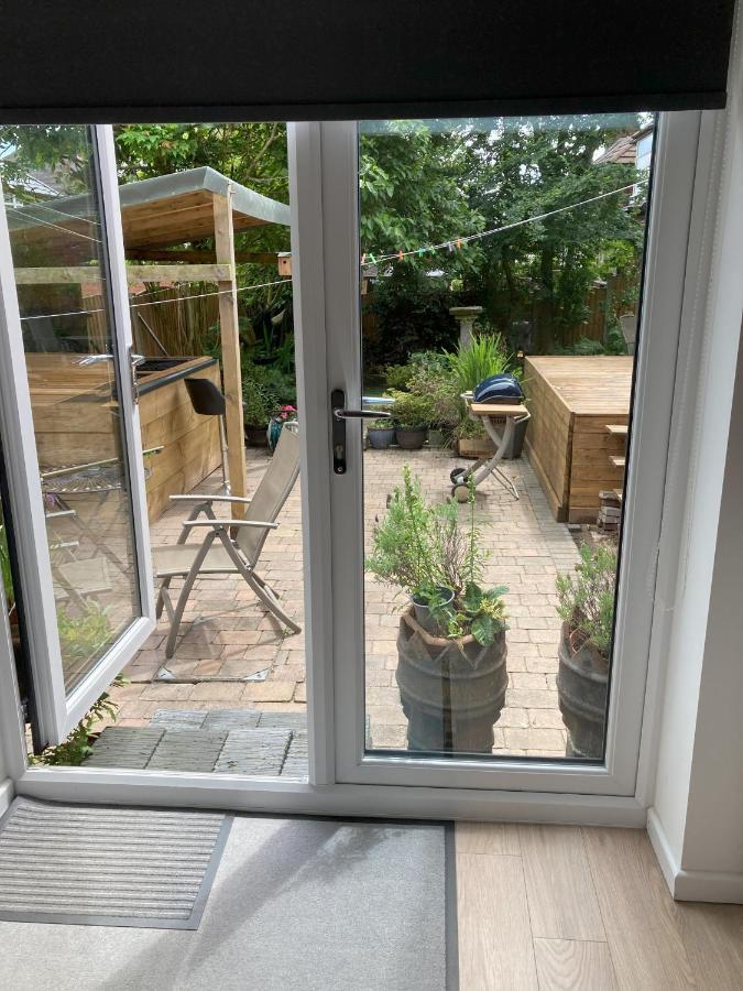 Beautiful Detached Private Annex In Great Location Apartamento Manchester Exterior foto