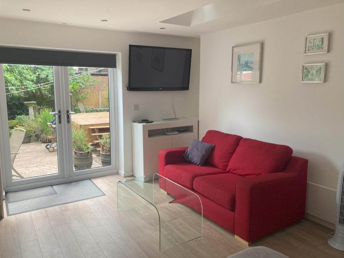 Beautiful Detached Private Annex In Great Location Apartamento Manchester Exterior foto